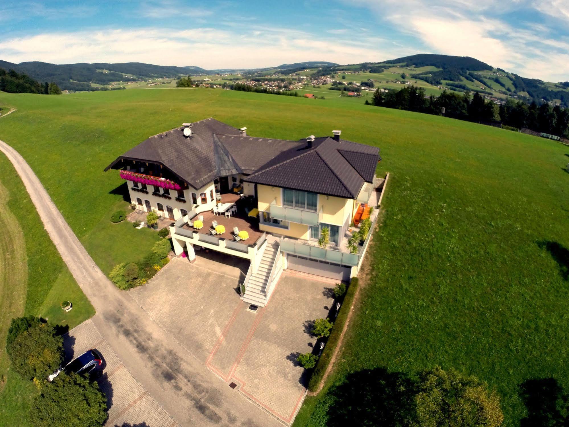 Gaestehaus Stabauer Mondsee Exteriör bild